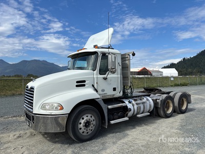 2012 Mack CXU613 6x4 T/A Dagcabine Trekker