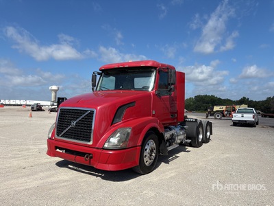 2010 Volvo VNL 6x4 Cabeza Tractora Cabina Corta