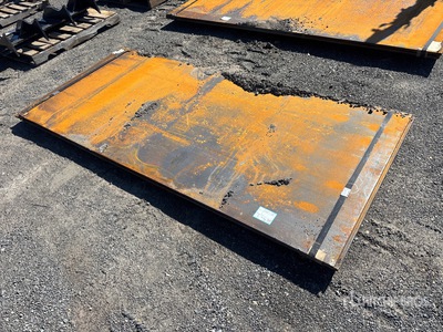 Quantity of (2) 2025 Kit Containers Steel 48 in x 106 in Plaques d'acier