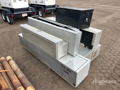 Quantity of Tool Boxes قطع غيار الشاحنات
