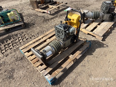 2014 Wacker Neuson BS60-4  آلة  لتسوية السطح غير المستوي