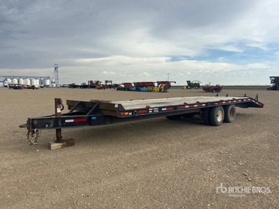 1989 Saturn 39 ft T/A Equipment Trailer