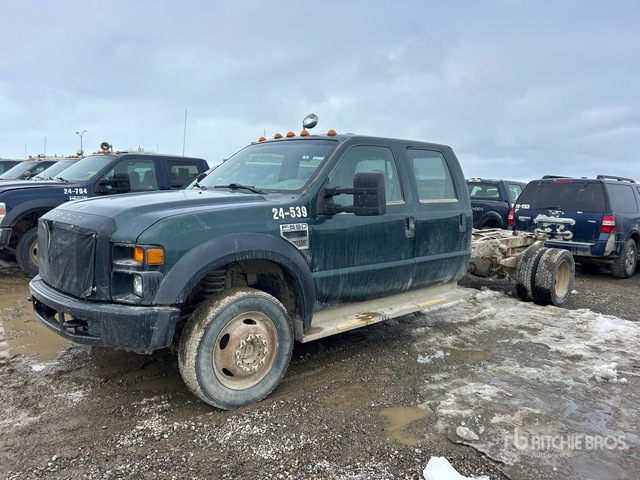 2009 Ford F-550 XL 4x4 Crew Cab Cab and Chassis