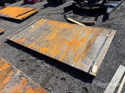 Quantity of (2) 2025 Kit Containers Steel 60 in x 114 in Plaques d'acier