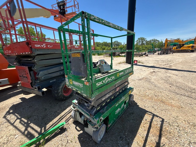 2016 Skyjack SJIII-3219 Electric Scissor Lift