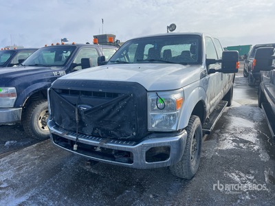 2015 Ford F-350 XL 4x4 Crew Cab Pickup