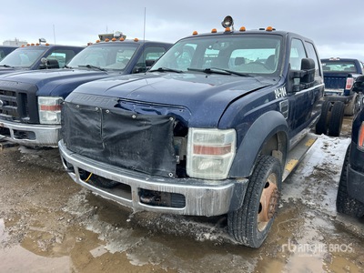 2010 Ford F-550 XL 4x4 Crew Cab Cabine en chassis