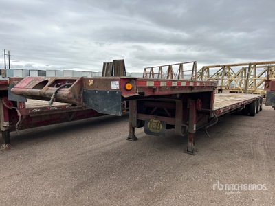 2009 Manac 10248101 Tri/A 48 ft - 66 ft Extendable Semi aanhanger