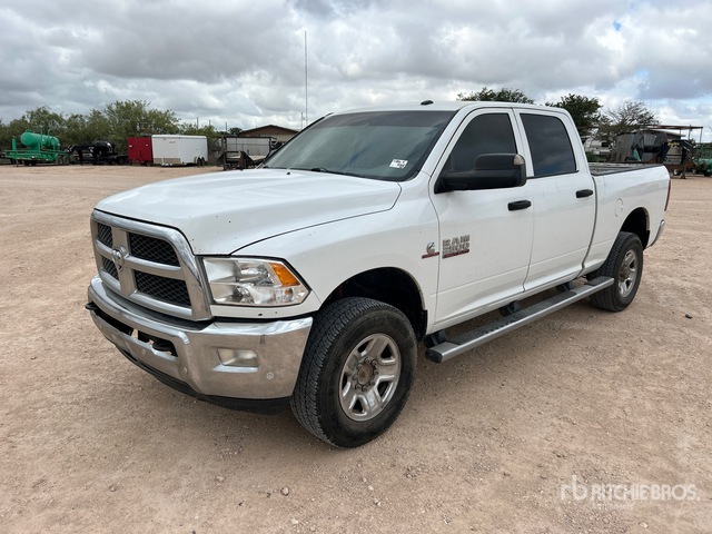 2014 Ram 2500 4x4 Crew Cab Pickup