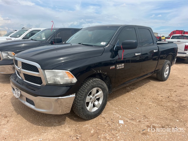 2017 Ram 1500 SLT 4x4 Crew Cab Pickup
