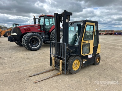 2000 Daewoo G30 4650 lb Pneumatic Tire Forklift