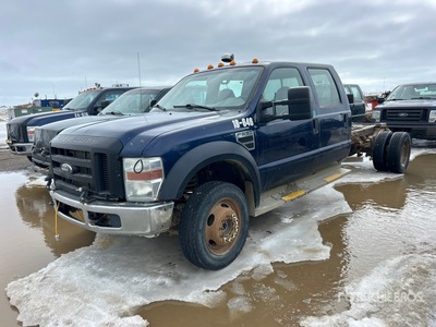 2009 Ford F-550 XL 4x4 Crew Cab Autocarro cabina e telaio