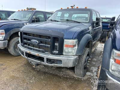 2009 Ford F-550 XL 4x4 Crew Cab Cabine en chassis