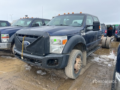 2012 Ford F-550 XL 4x4 Crew Cab Cabine en chassis
