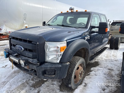 2014 Ford F-550 XL 4x4 Crew Cab Cabine en chassis