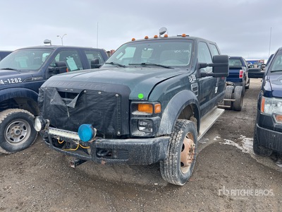 2008 Ford F-550 XL 4x4 Crew Cab Autocarro cabina e telaio
