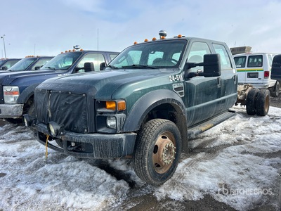 2008 Ford F-550 XL 4x4 Crew Cab Cabine en chassis