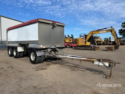 2017 Sloanbuilt 5.9 m Super Dog End Dump Trailer