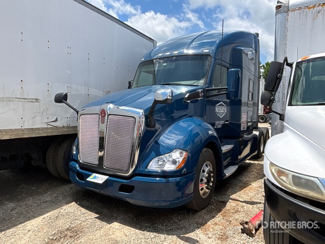 2019 Kenworth T680 6x4 T/A Sleeper Truck Tractor
