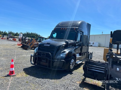 2021 Freightliner Cascadia 126 6x4 Cabeza Tractora Cabina Dormitorio (Inoperable)