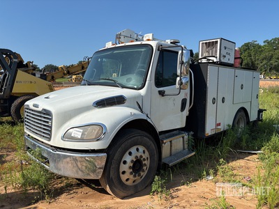 2015 Freightliner M2 106 4x2 Service Truck