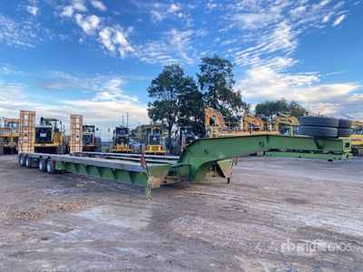 1997 Drake 4 Rows of 8 Hydraulic Widening Low Loader