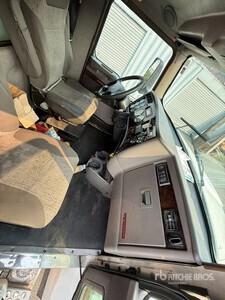 2012 Kenworth T300 4x2 Camion fourgon