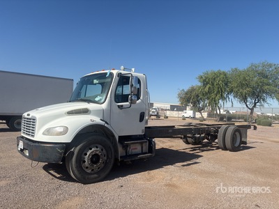 2014 Freightliner M2 106 4x2 الكابينة والهيكل