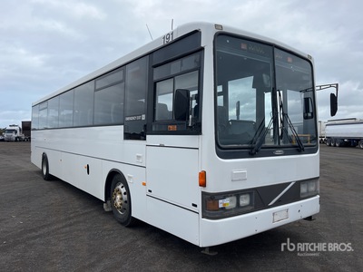 2001 Volvo B7R 57-Seat Transit Bus