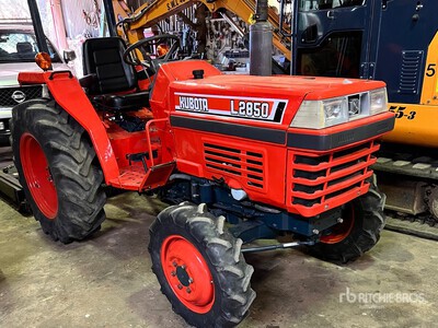 1991 Kubota L2850 4WD Tractor