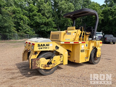 2009 Sakai GW750 7 Wheel Compactador de Ruedas