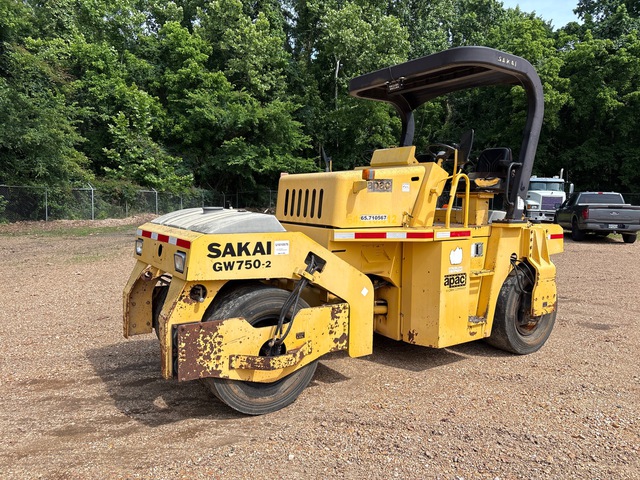2009 Sakai GW750-2 7 Wheel Pneumatic Roller 2009 Sakai GW750-2 7 Wheel Pneumatic Roller