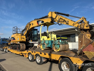 Cat 320D حفارة بجنزير