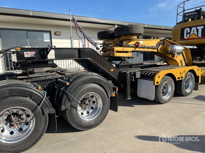 2013 Tuff Trailers عربة صغيرة