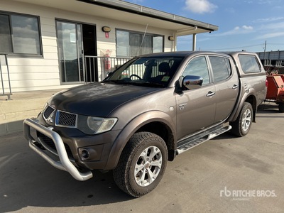 2011 Mitsubishi Triton Veicolo da lavoro