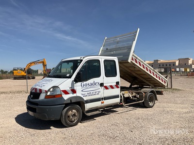 2005 Renault Master 4x2 Crew Cab 7 seats شاحنة قلابة حمولة خفيفة