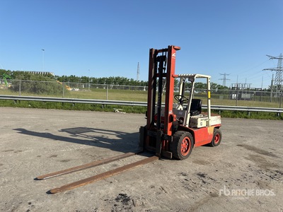 Datsun QGF02.A300 3000 kg Gabelstapler