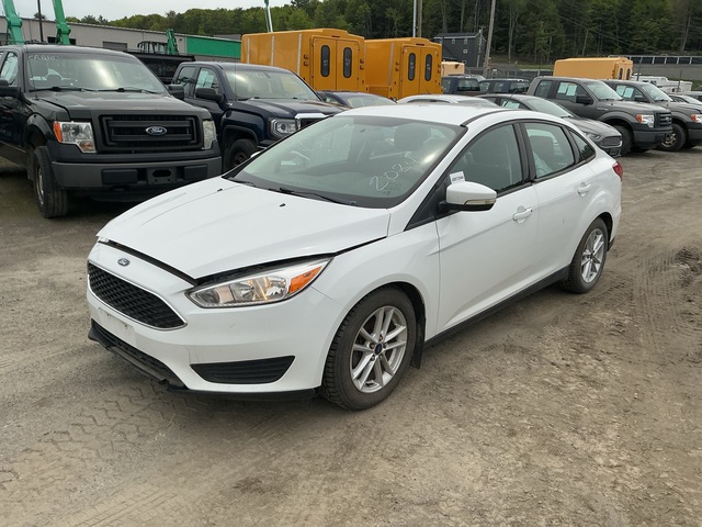 2016 Ford Focus SE Sedan 2016 Ford Focus SE Sedan