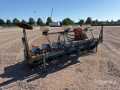 Monosem PNU Semoir Monograine 7 Rangs 3-Point 7 Row Planter