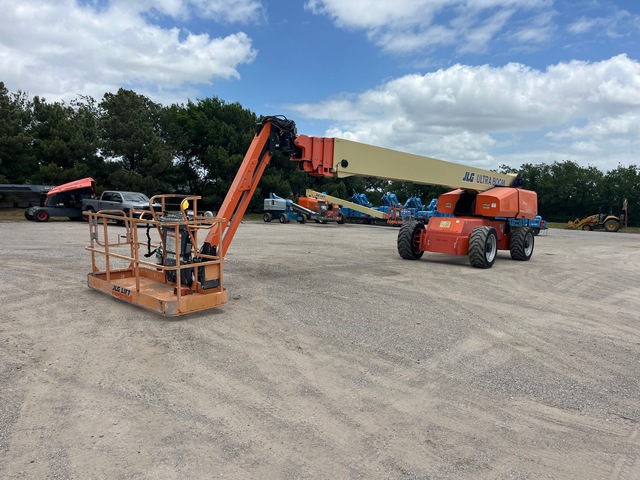 2010 JLG 1350SJP 4WD Diesel Telescopic Boom Lift - Factory Reconditioned