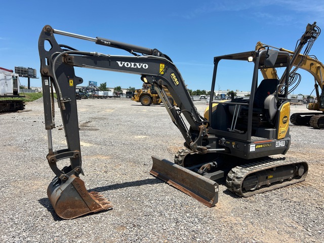 2022 Volvo ECR40D Mini Excavator