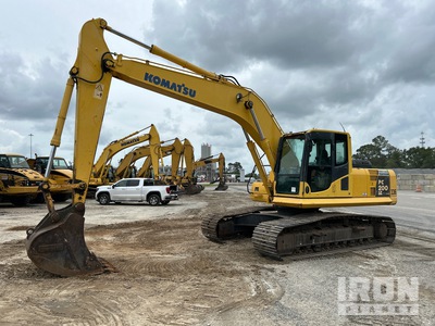 2012 Komatsu PC200LC-8 Excavatrice sur chenilles