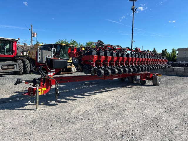 2022 Case IH 1245 Split 24 Row Strip Till Planter 2022 Case IH 1245 Split 24 Row Strip Till Planter