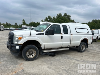 2015 Ford F-250 XL 4x4 Extended Cab Pickup