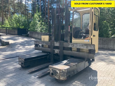 Hubtex MQ35EL/AC Multi-Directional Forklift