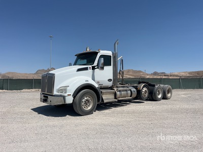 2019 Kenworth T880 8x4 Heavy Haul トラックトラクター（Tri/A）