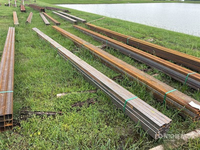 Quantity of (16) 2025 Kit Containers 2 in x 24 ft Steel Square Tubing その他 - 店舗 & 倉庫 (Unused)
