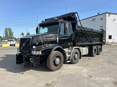 2016 Volvo VHD 8x4 Twin-Steer T/A Dump Truck