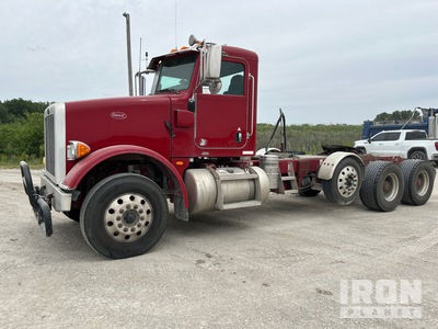 2015 Peterbilt 365 8x4 Tri/A Day Cab Truck Tractor