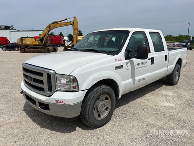 2007 Ford F-250 XLT 4x2 Crew Cab Pickup